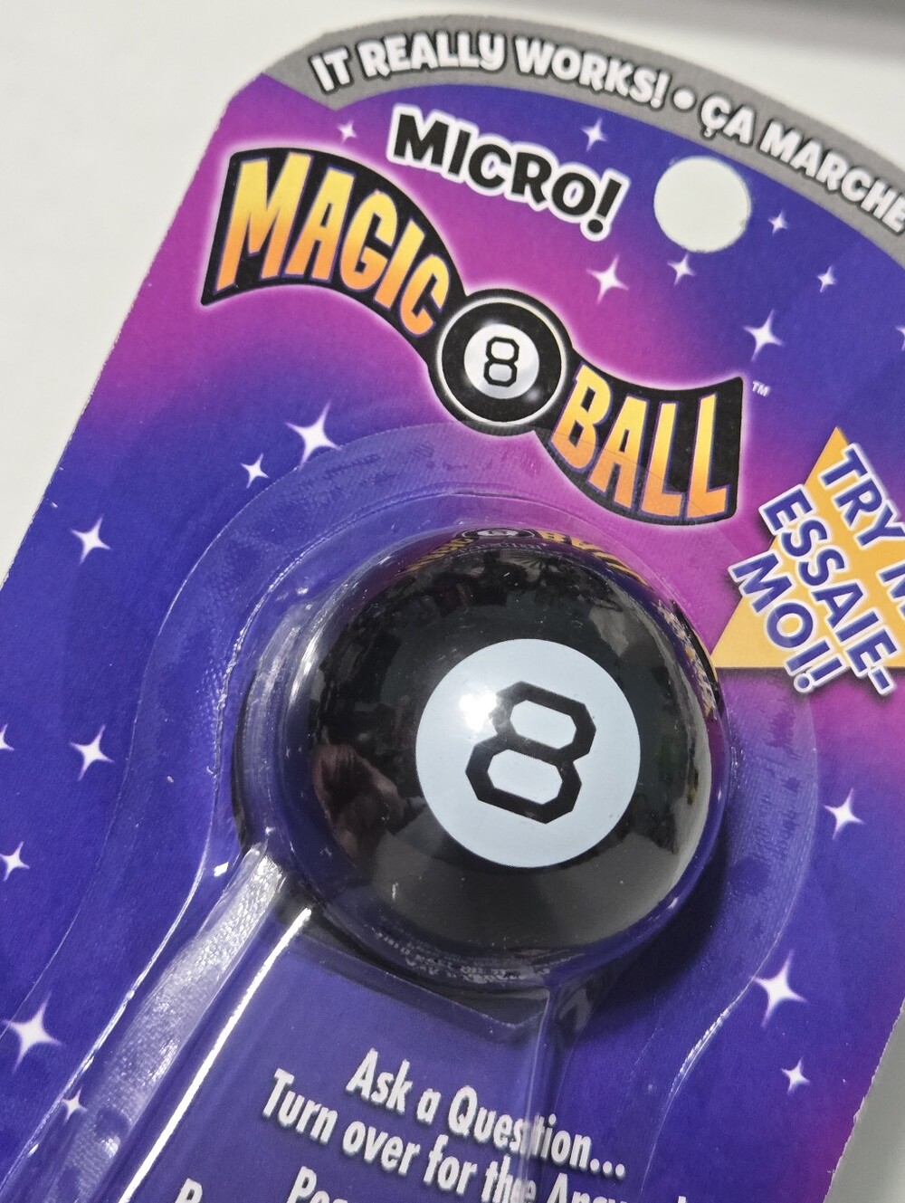Collectible Mini Magic 8 Ball, no liquid version, travel size  NEW